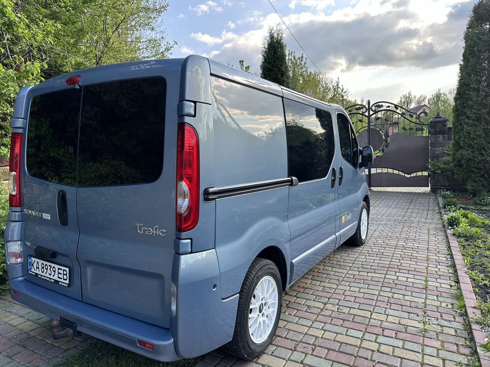 Рено трафік 2.0 груз автомат Renault Trafic