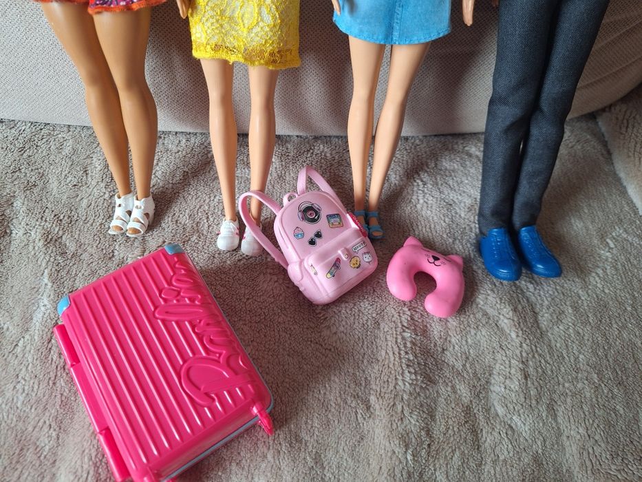 3 lalki barbie i Ken