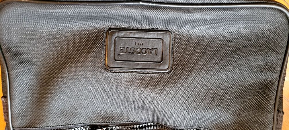 Bolsa tiracolo Lacoste preta