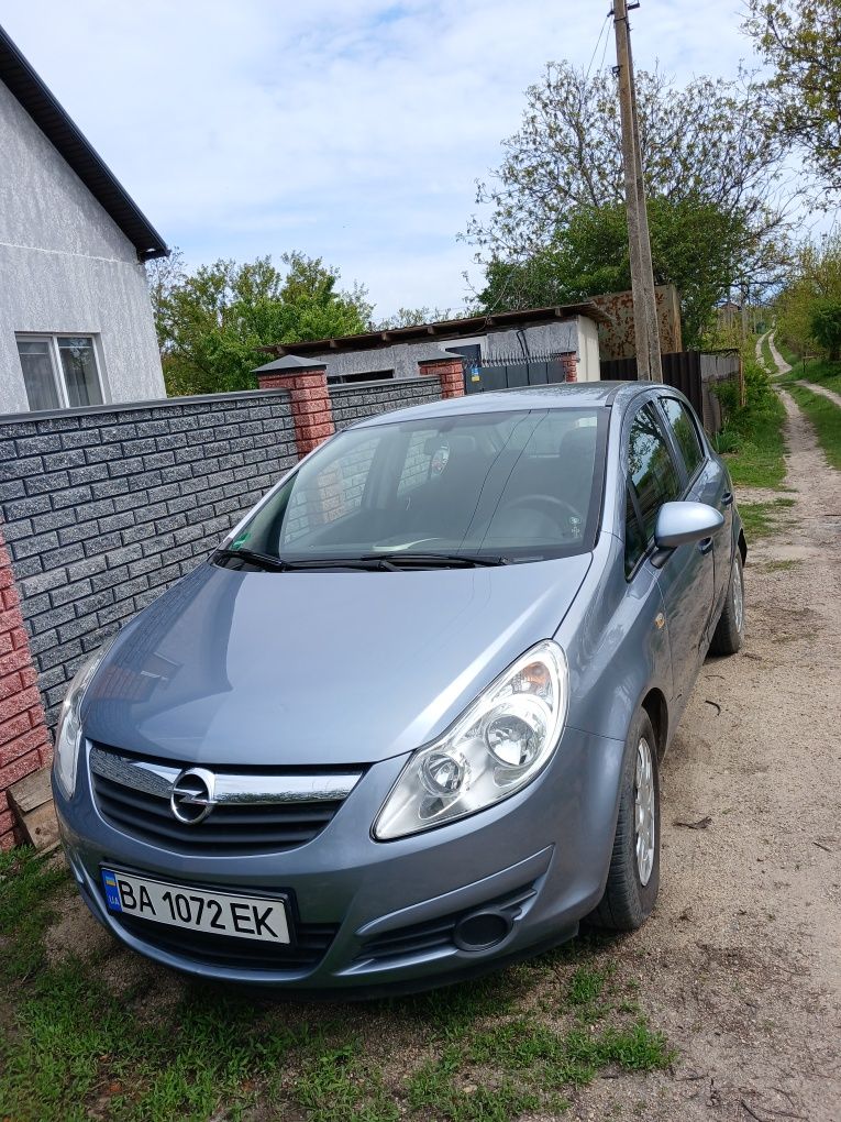 Продам опель корса 2009 року..обєм 1.4..
