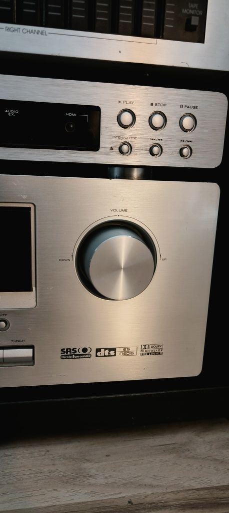 Zestaw kina domowego Marantz SR 4400 i DV 3002