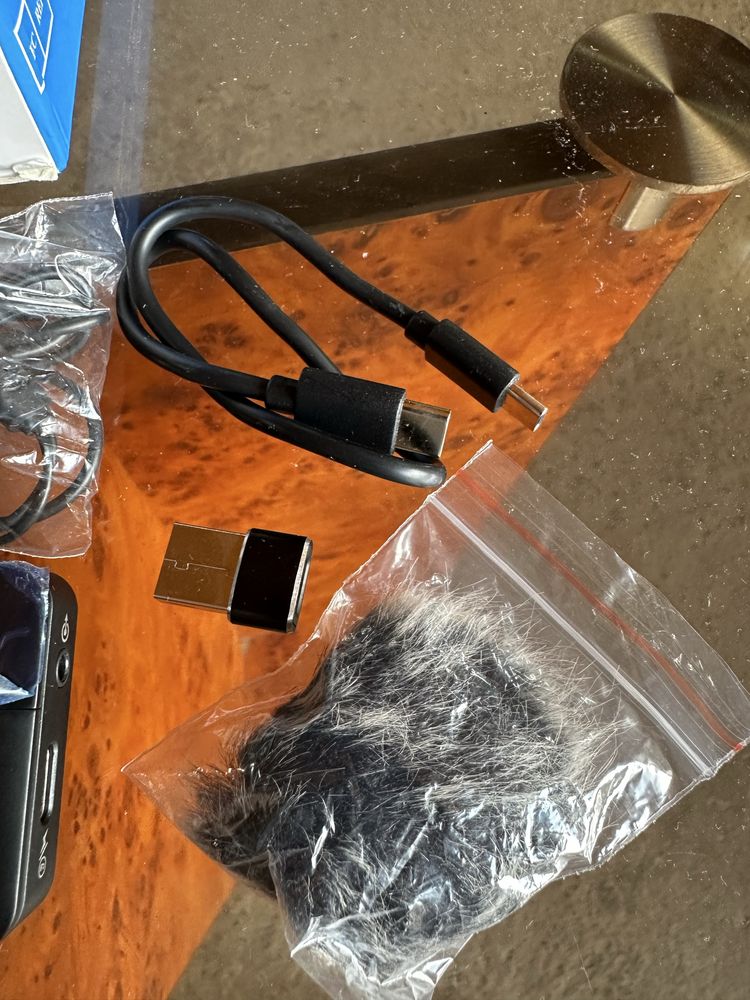 Бездротовий петличний мікрофон Iyes.Top Wireless Microphone YE0-002