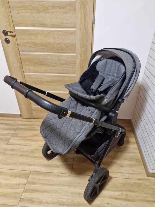 Wózek dziecięcy Venicci Tinum UpLine 2w1