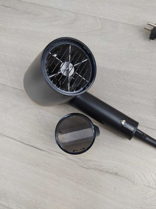 Rowenta CV1811 Express Style Suszarka do włosów OPIS