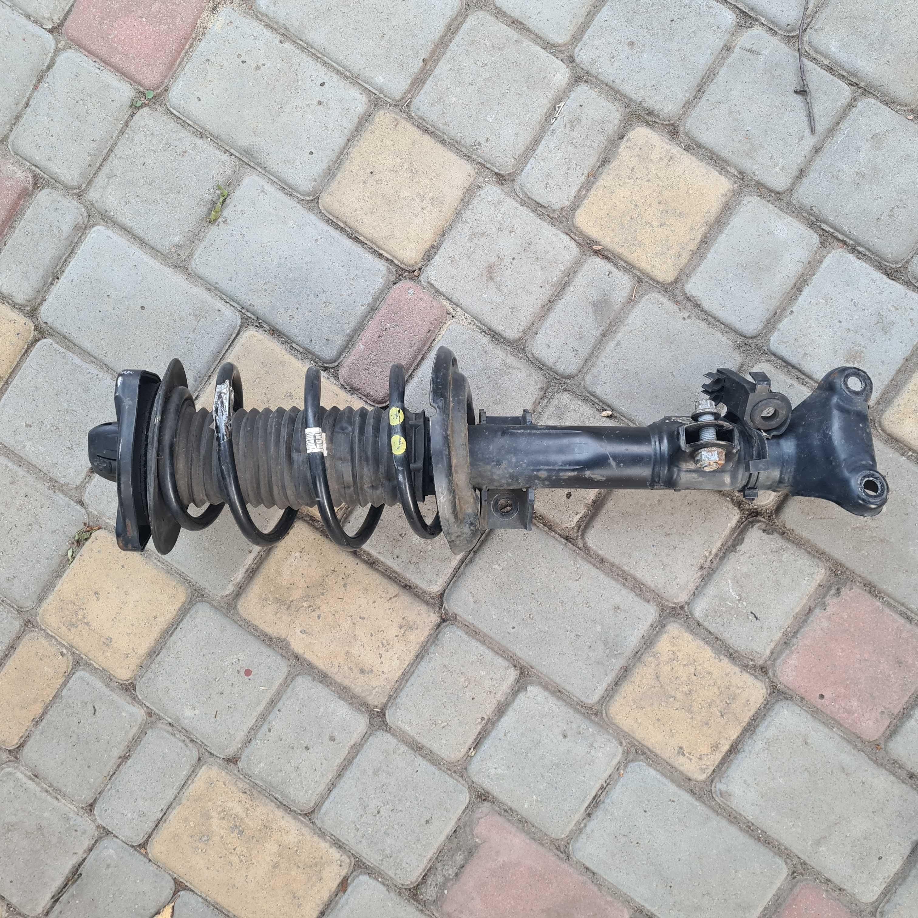 Стійка, амортизатор у зборі mercedes w204 a2043200966