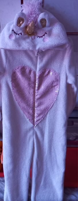 Nowy sliczny pajacyk/ pizamka dzuewczecy jednorozec (6 lat, 122)