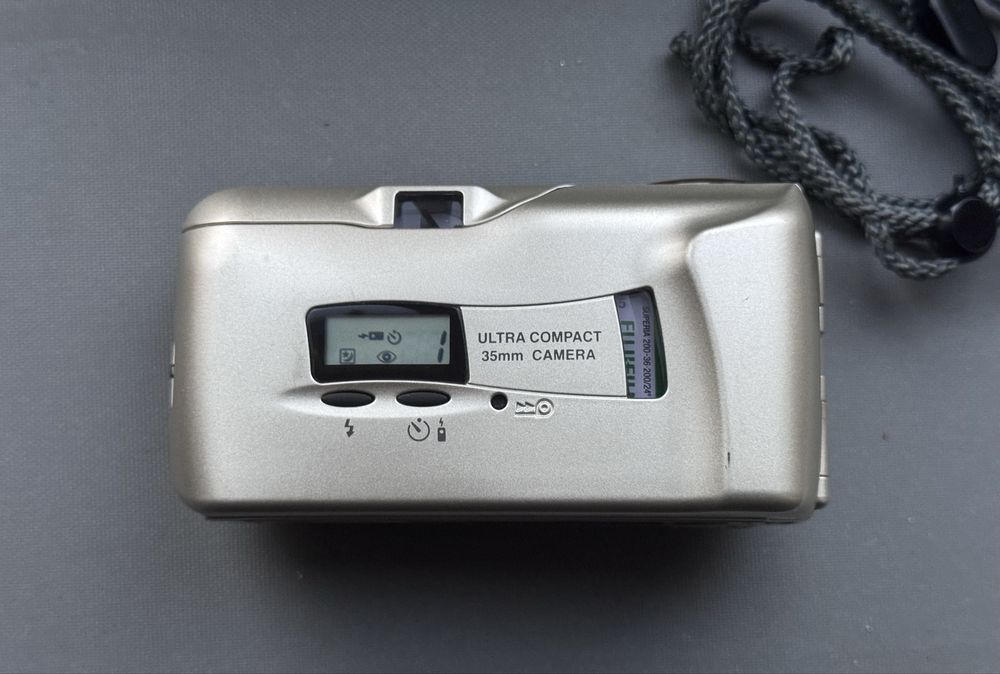 Пленочный фотоаппарат Olympus mju ii