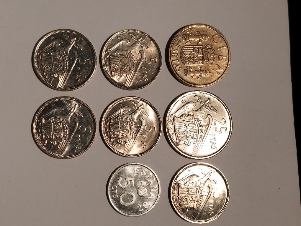 Moedas de Pesetas de Espanha não circuladas