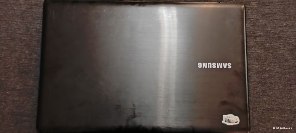 Laptop uszkodzony