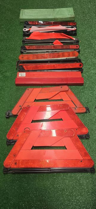 Аварійний знак ауді ауди