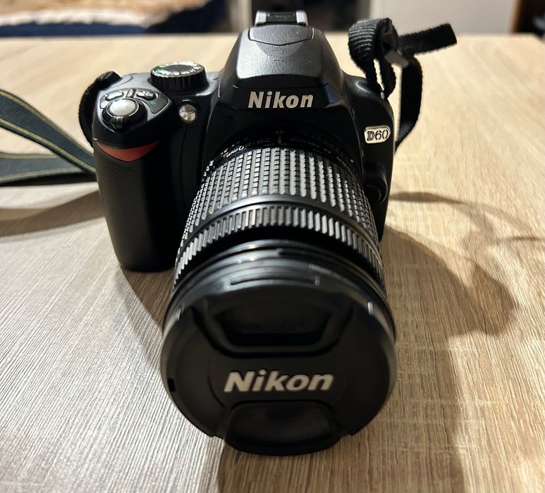 Nikon D60+obiektyw 28-80mm