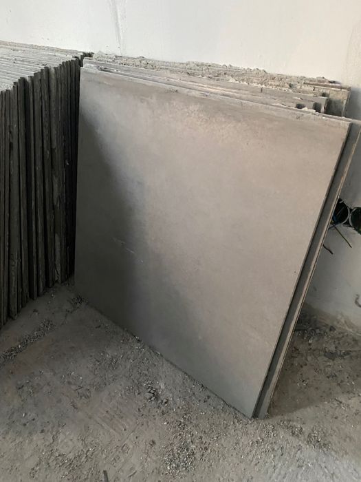 Б/у плитка на підлогу