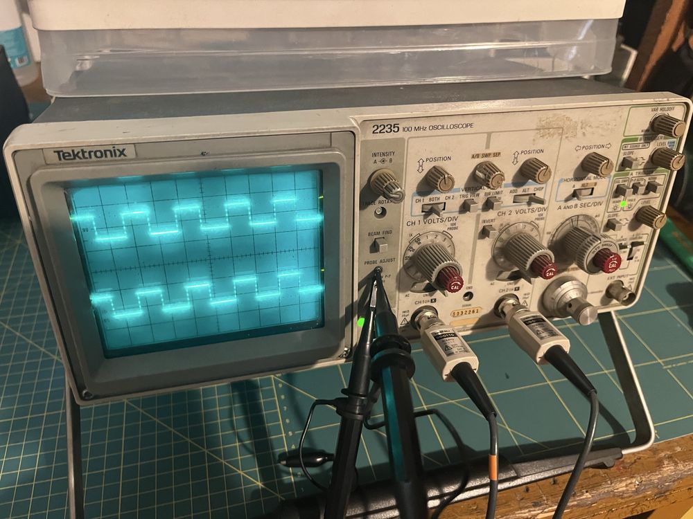 Oscyloskop Tektronix 2235 do 100MHz