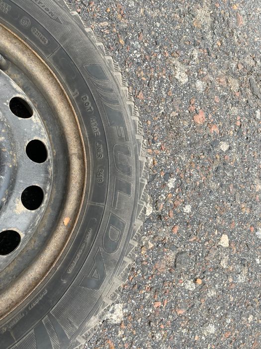 Продам зимову гуму