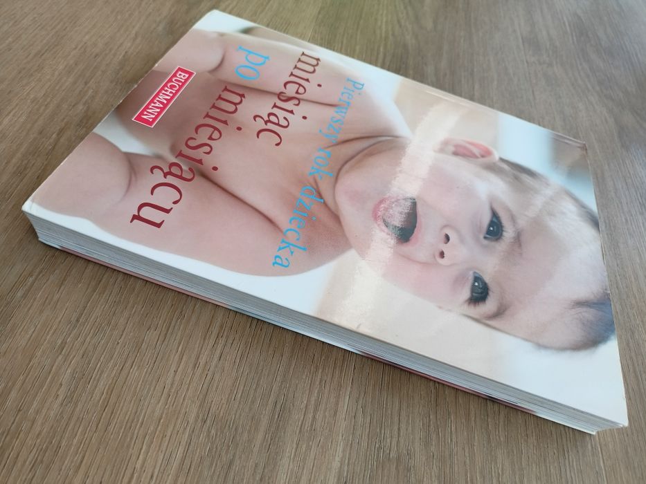 Pierwszy rok dziecka miesiąc po miesiącu Buchmann