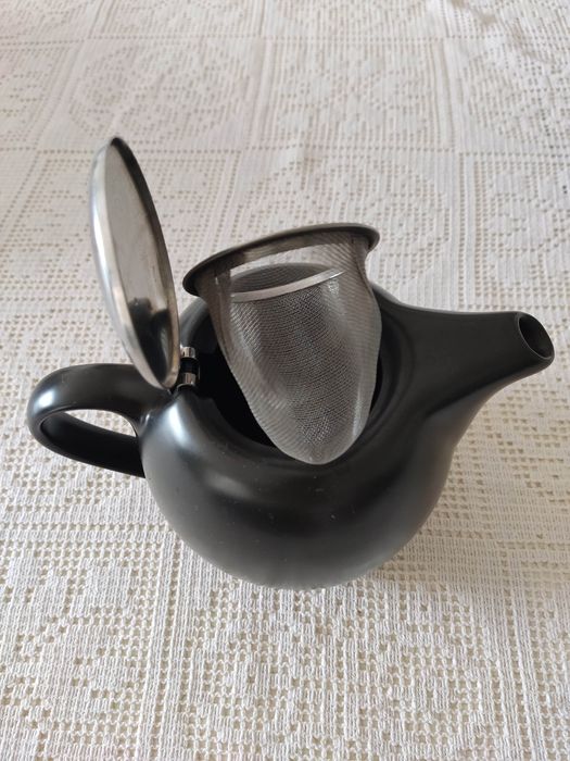 Bule preto para chá