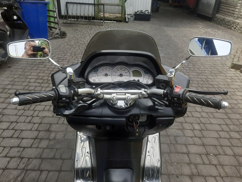 Yamaha Majesty 250