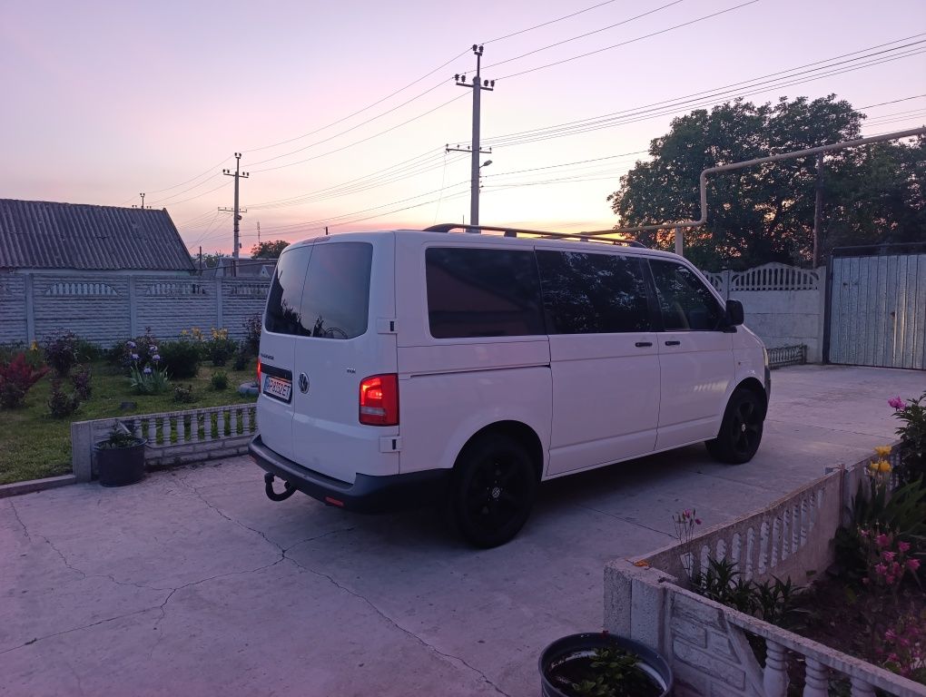Продам Фольксваген Т5 ( Volkswagen T5)