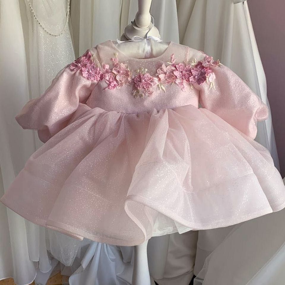 Нова сукня на рочок рожева