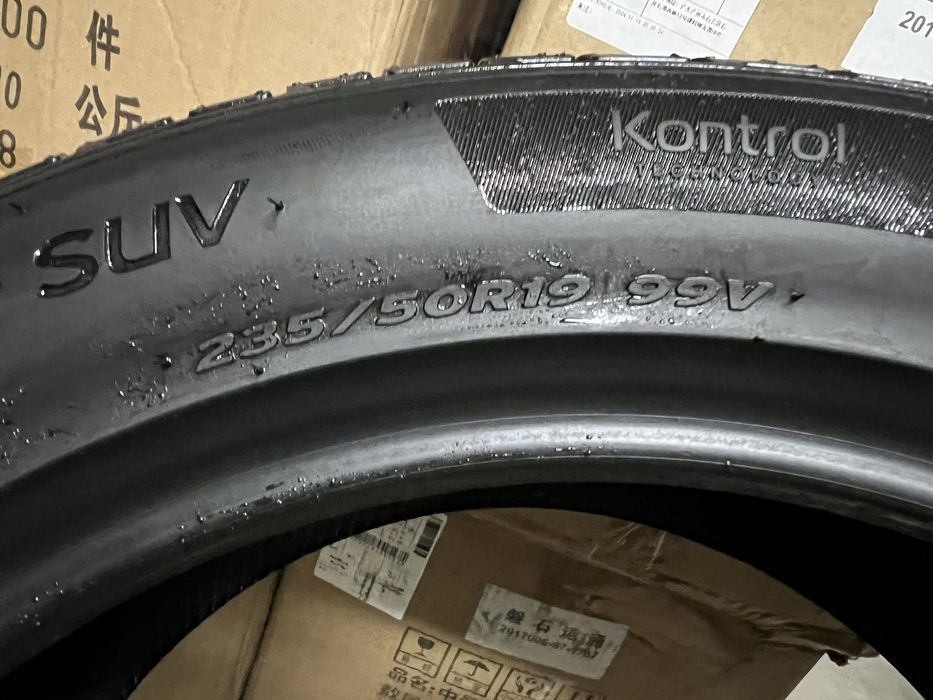 235/50R19 99V Літні шини Hankook Ventus S1 Evo 2 SUV K117A