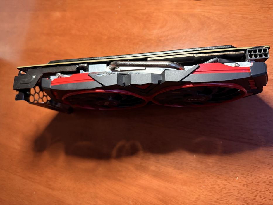 Відеокарта RADEON MSI ARMOR MK2 RX570 8gb (дуже гарний стан)