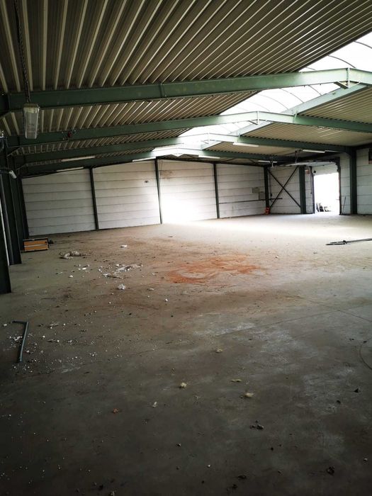 KONSTRUKCJA STALOWA z dachem dwuspadowym