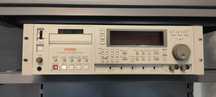 Fostex D-15 Digital Master Recorder profesjonalny rejestrator DAT