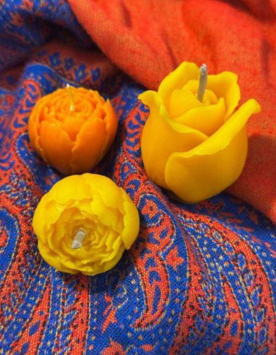 Свічки ручної роботи з бджолиного воску