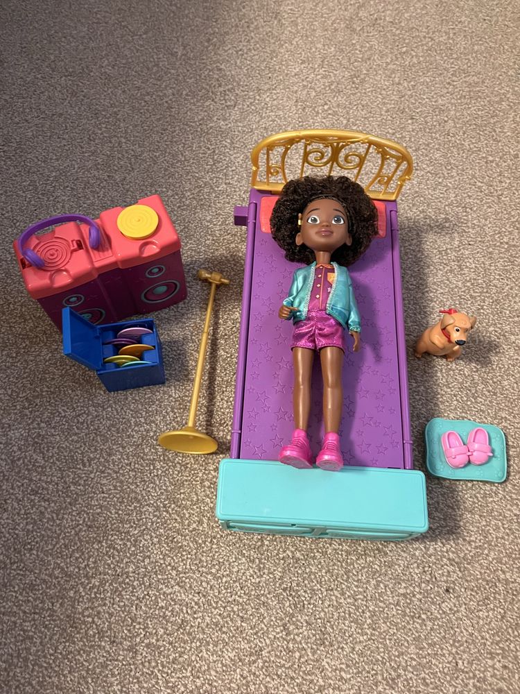 Лялька Karma від Mattel