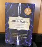 Dentro da Loja Mágica