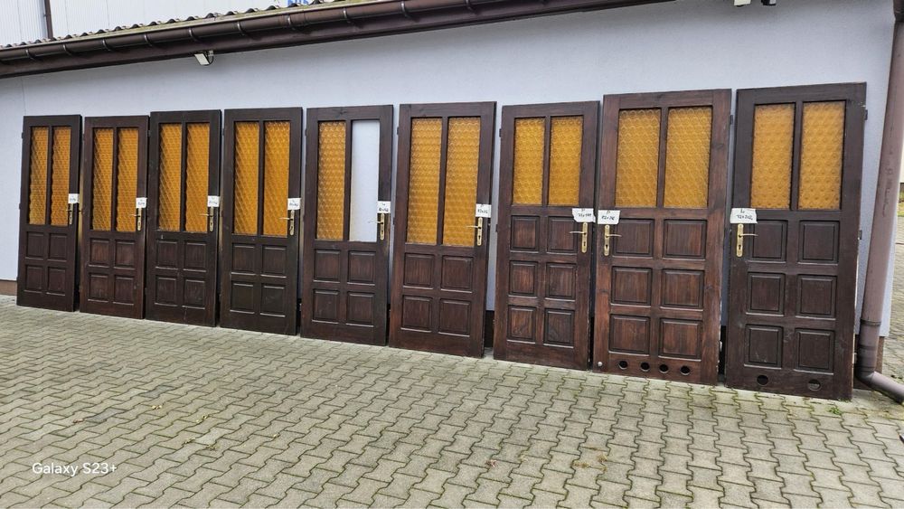 Drzwi modrzewiowe 9 sztuk
