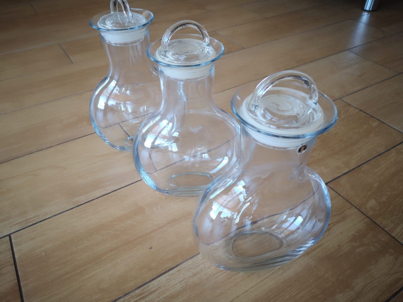 Karawki szklane z korkiem szklanym roshendal