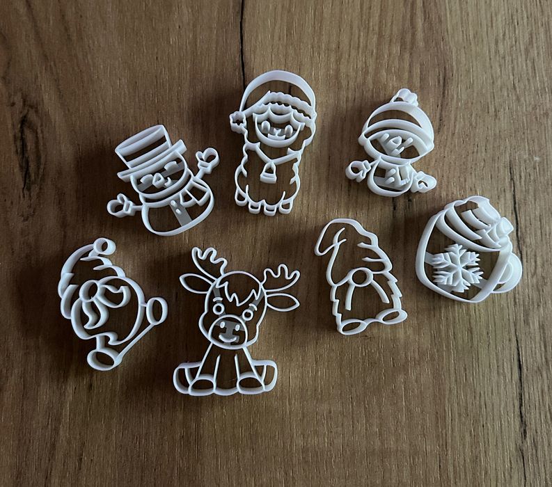 Zestaw 7 świątecznych foremek (wykrojnik + stempel) do ciasteczek