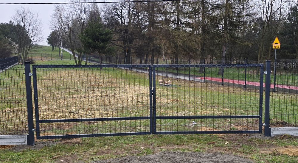 Bramy Panelowe z furtką zestaw. Ogrodzenie panelowe