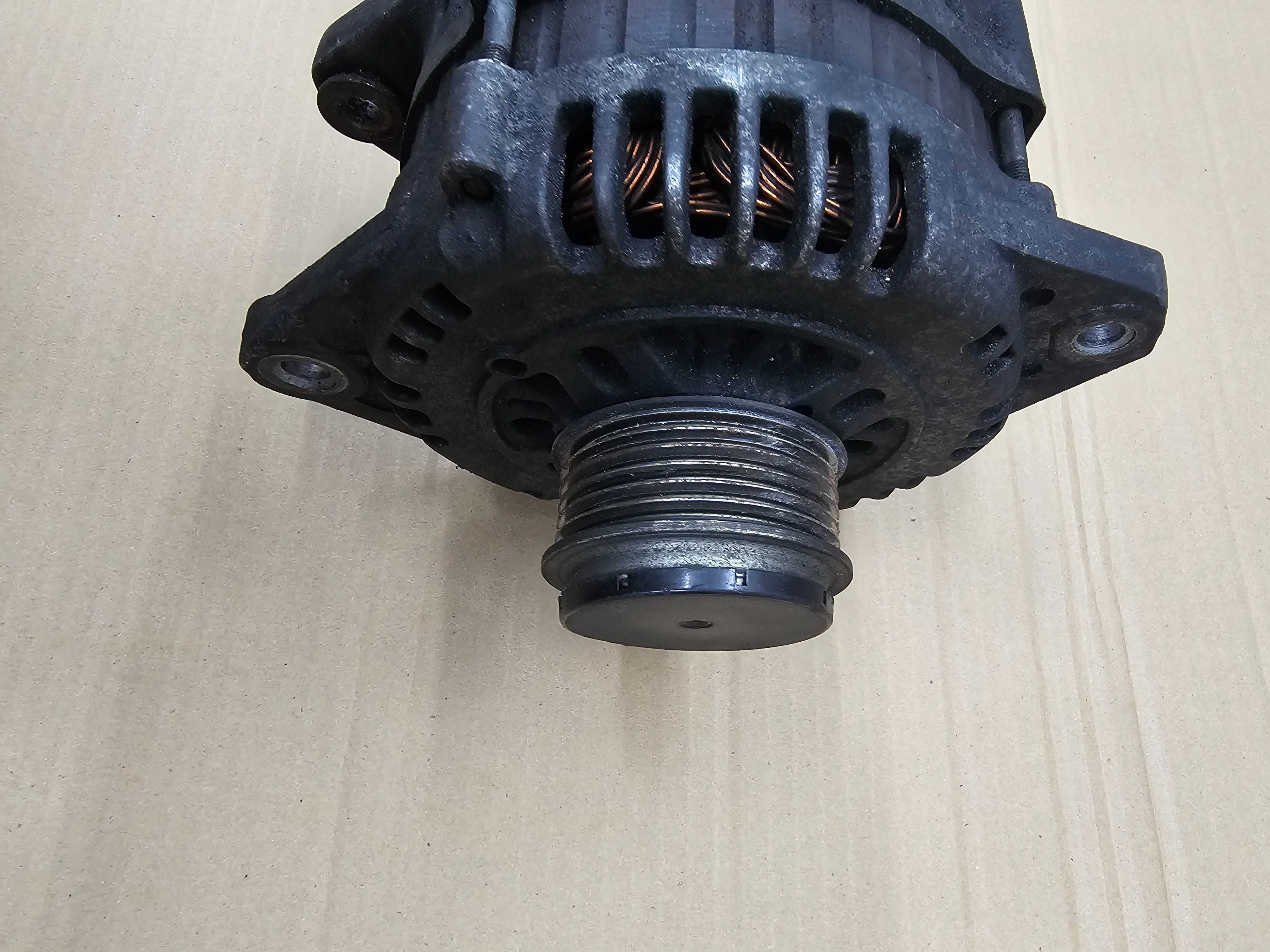 Alternator Opel Astra H Z17DTL z Vaku Pompą