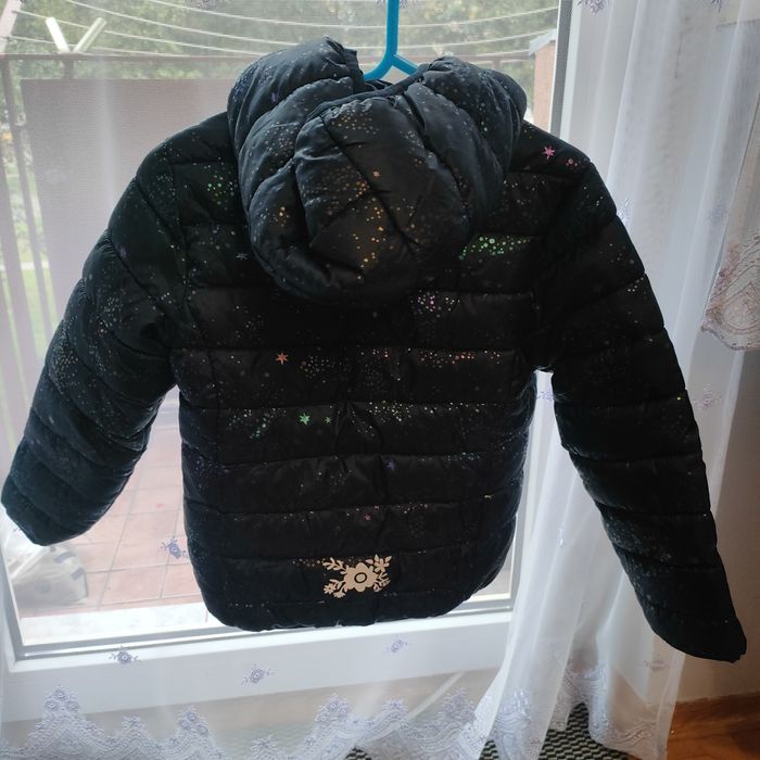 Kurtka granatowa z brokatem rozmiar 116