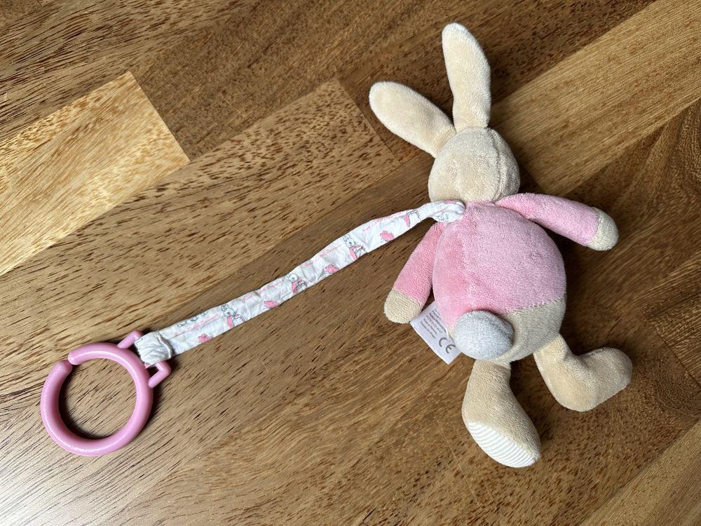 Flopsy Bunny - przesłodka maskotka-przywieszka z Piotrusia Królika