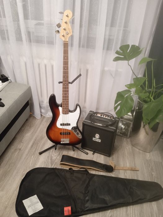 Zestaw basowy Squier+ dodatki