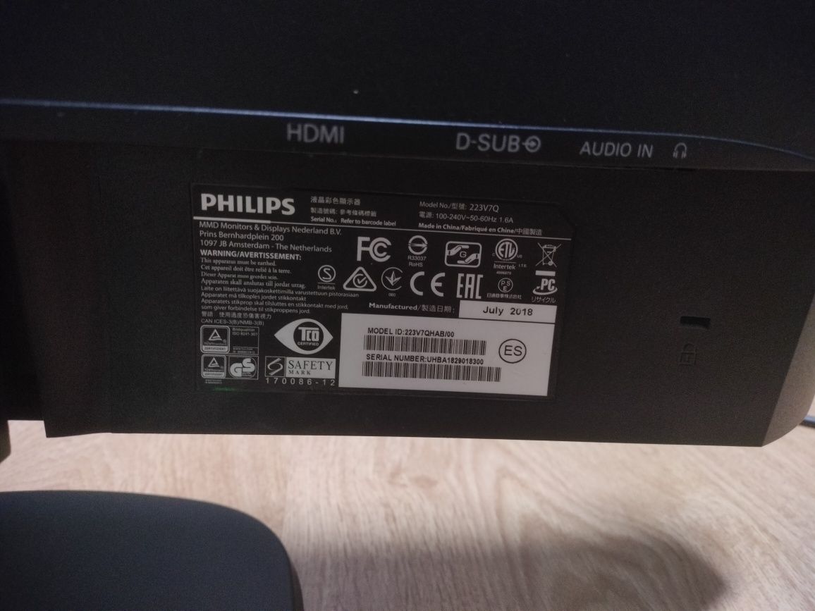 Monitor Philips 223V7Q