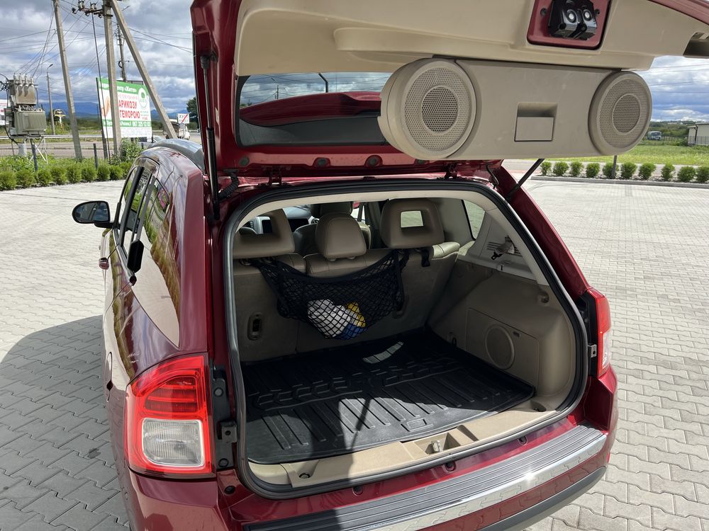 Продам Jeep Compass 2,4 2012