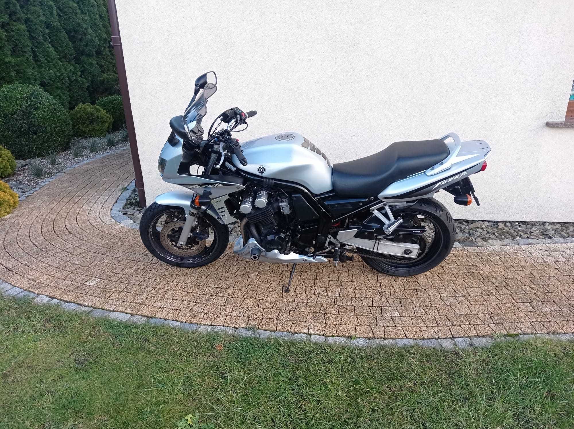 Yamaha Fazer 600 03r.