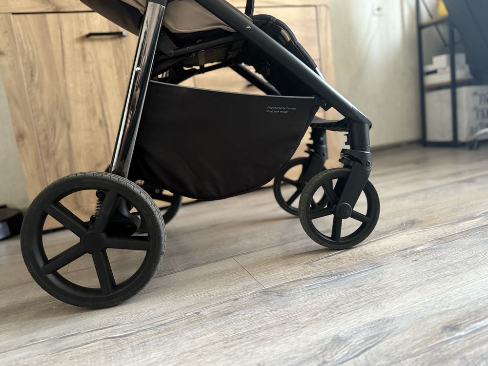 Прогулянкова коляска CARRELLO Bravo Plu