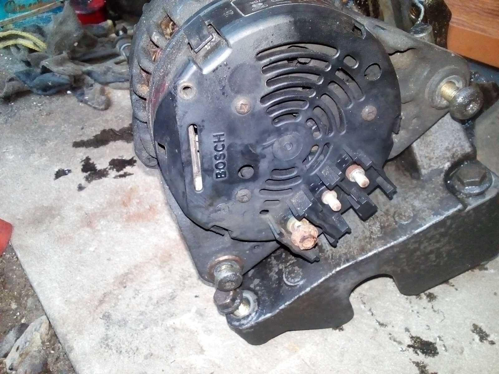 Генератор Bosch 0 123 310 023 1.3і Фієста Кур'єр Мк4 70A 96FB-10300-DD
