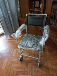 Продам кресло-каталку с санитарным оснащением