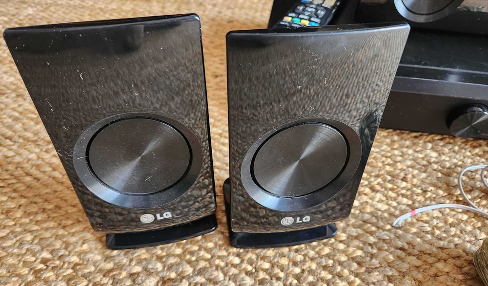 Sistema de Som Surround LG SR906SB 5.1Ch