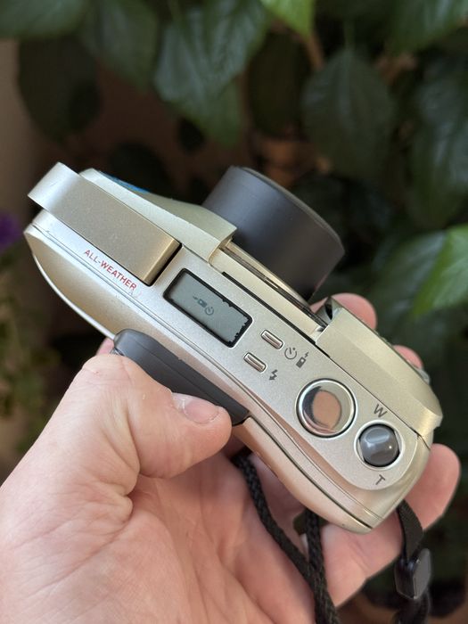 Пленочный фотоаппарат Olympus MJU zoom 140