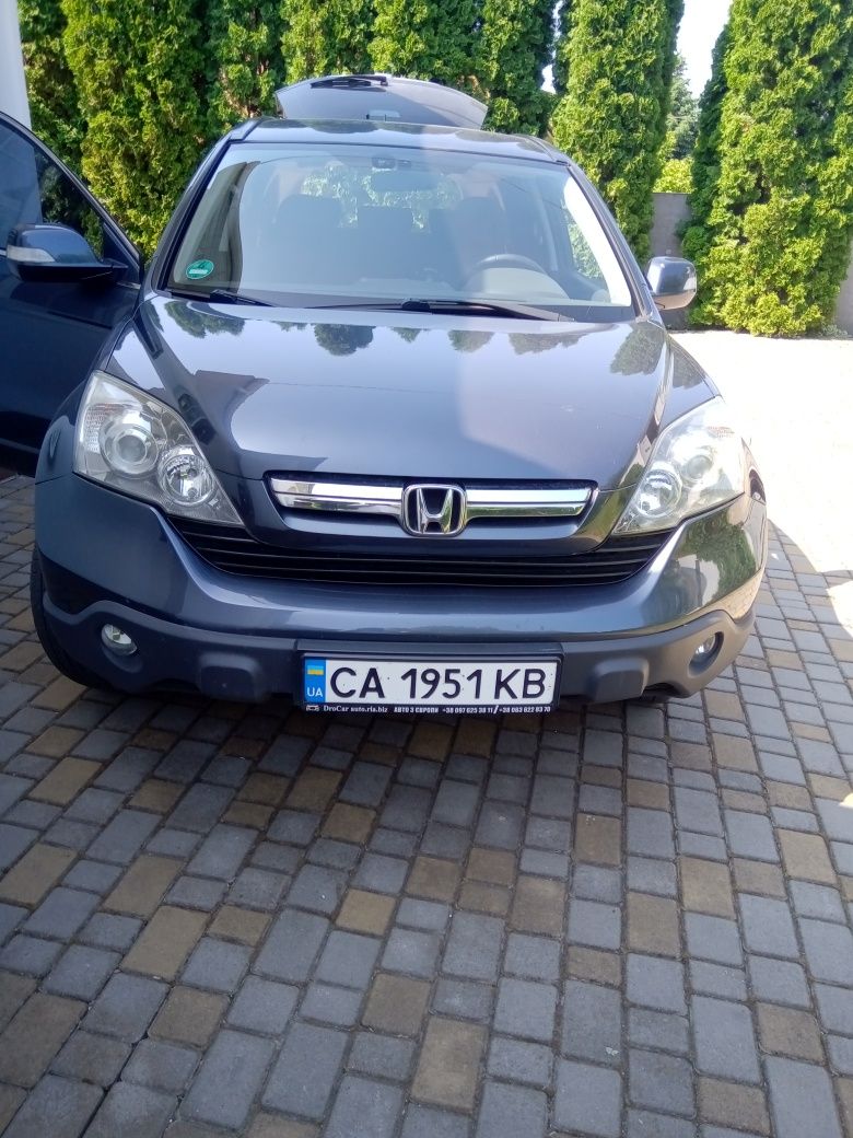Продам Honda CR-V