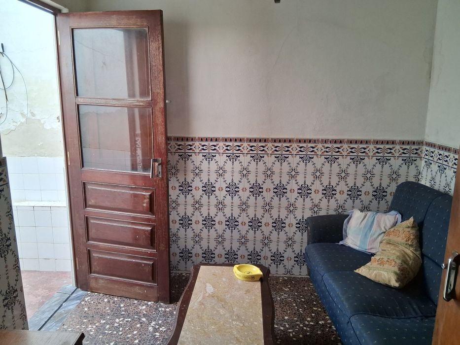 Casa antiga, T3, centro, Beja