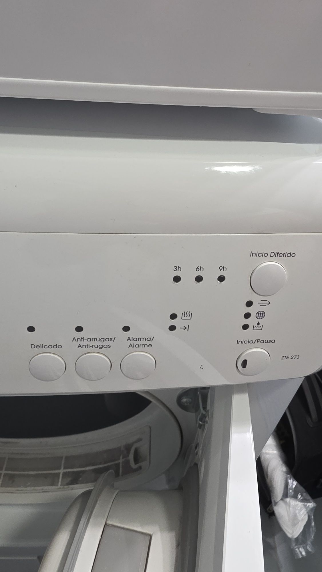 Máquina de secar roupa Zanussi como nova