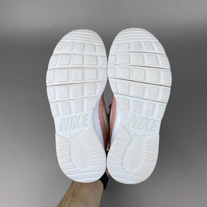 р.37,5 Оригінал! Nike Tanjun GS 818384-605 Кросівки спортивні для залу